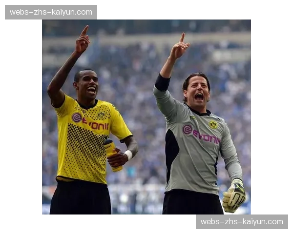 致敬传奇：塞尔塔主场赛前为已故名宿举办简短纪念仪式