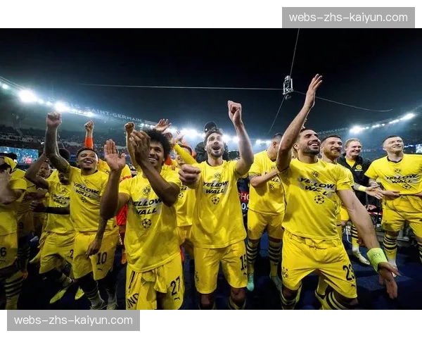 官方：多特蒙德后卫施洛特贝克因肌肉问题缺席本轮联赛